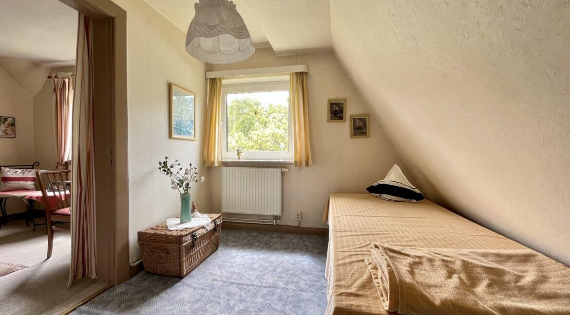 Schlafzimmer 2