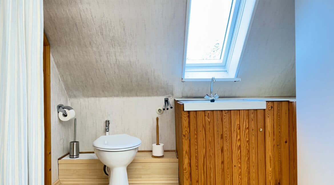 Haupthaus DG Toilette