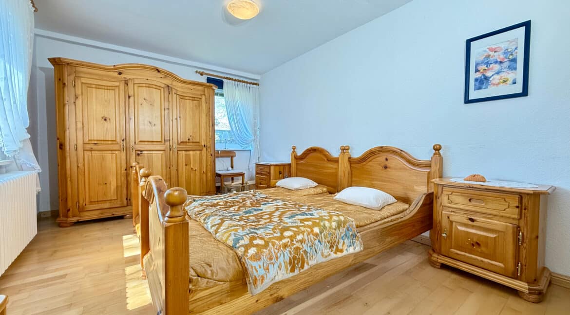 Haupthaus EG Schlafzimmer