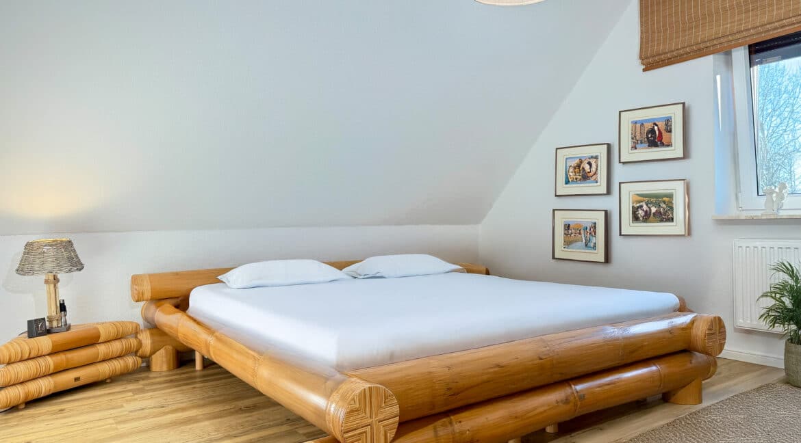 Zimmer 2 OG getaged