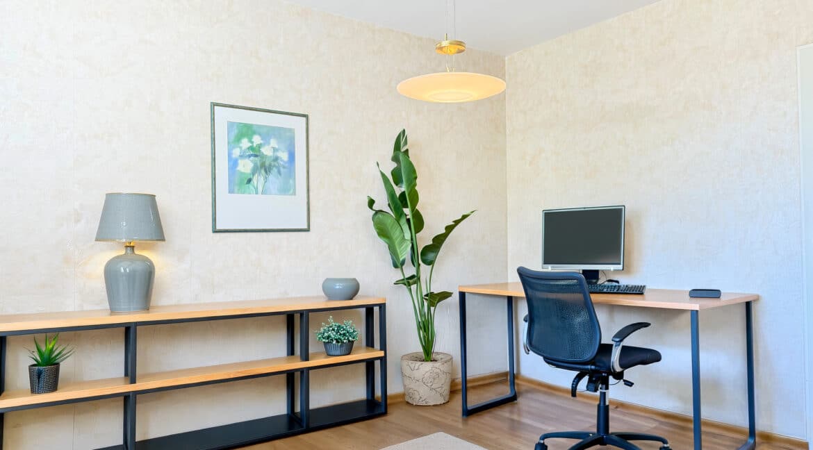 Büro EG gestaged