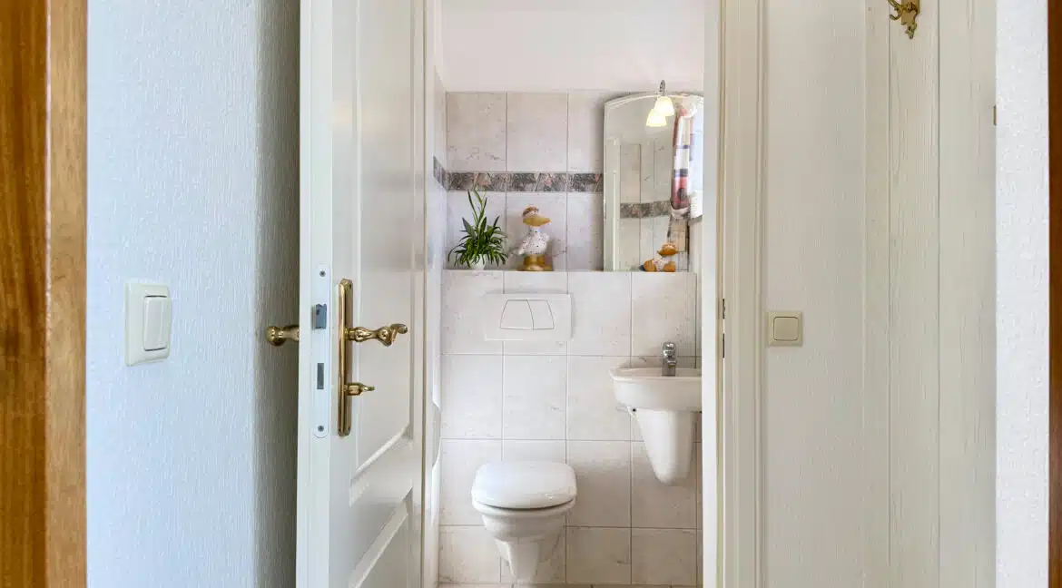 Gäste WC u Garderobe