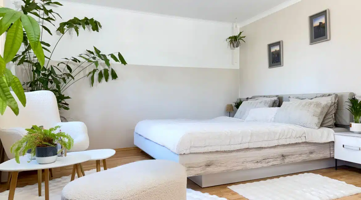 Schlafzimmer 1 OG