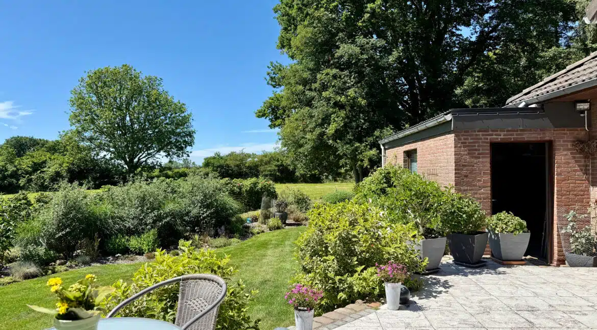 Terrasse, Zugang zur Garage